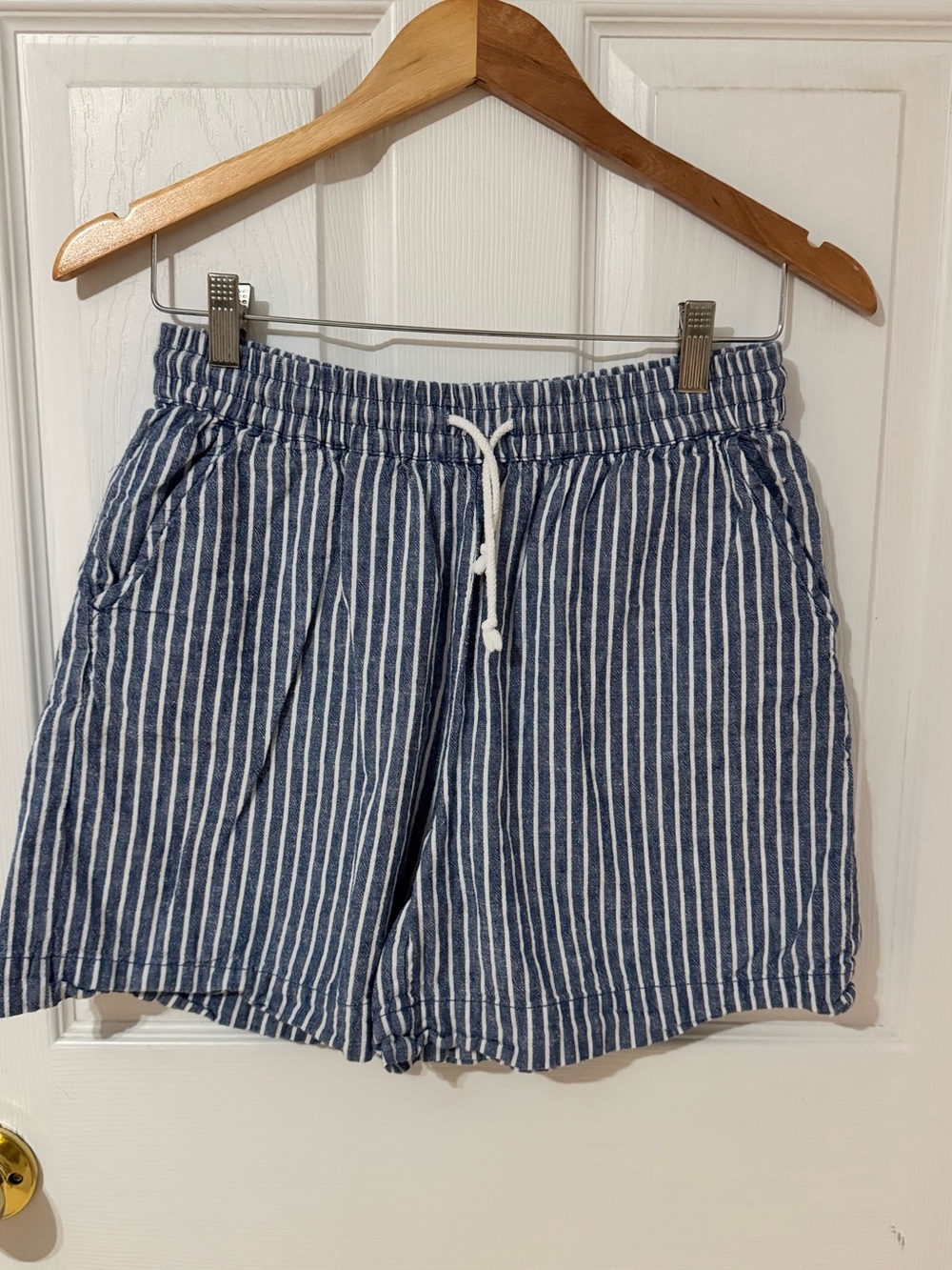 beachlunchlounge Blue White Striped High Rise Coastal Linen Blend Shorts Small